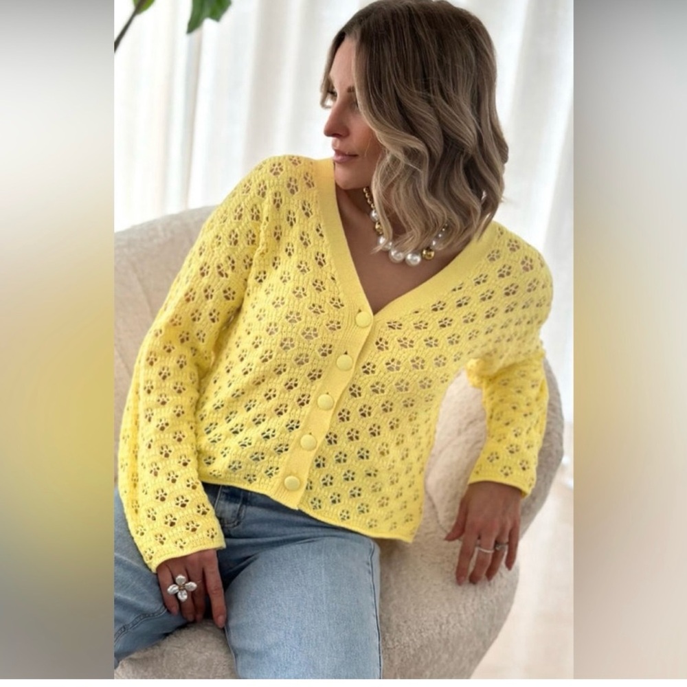 Sunny- knit v neck sweater cardigan NWOT